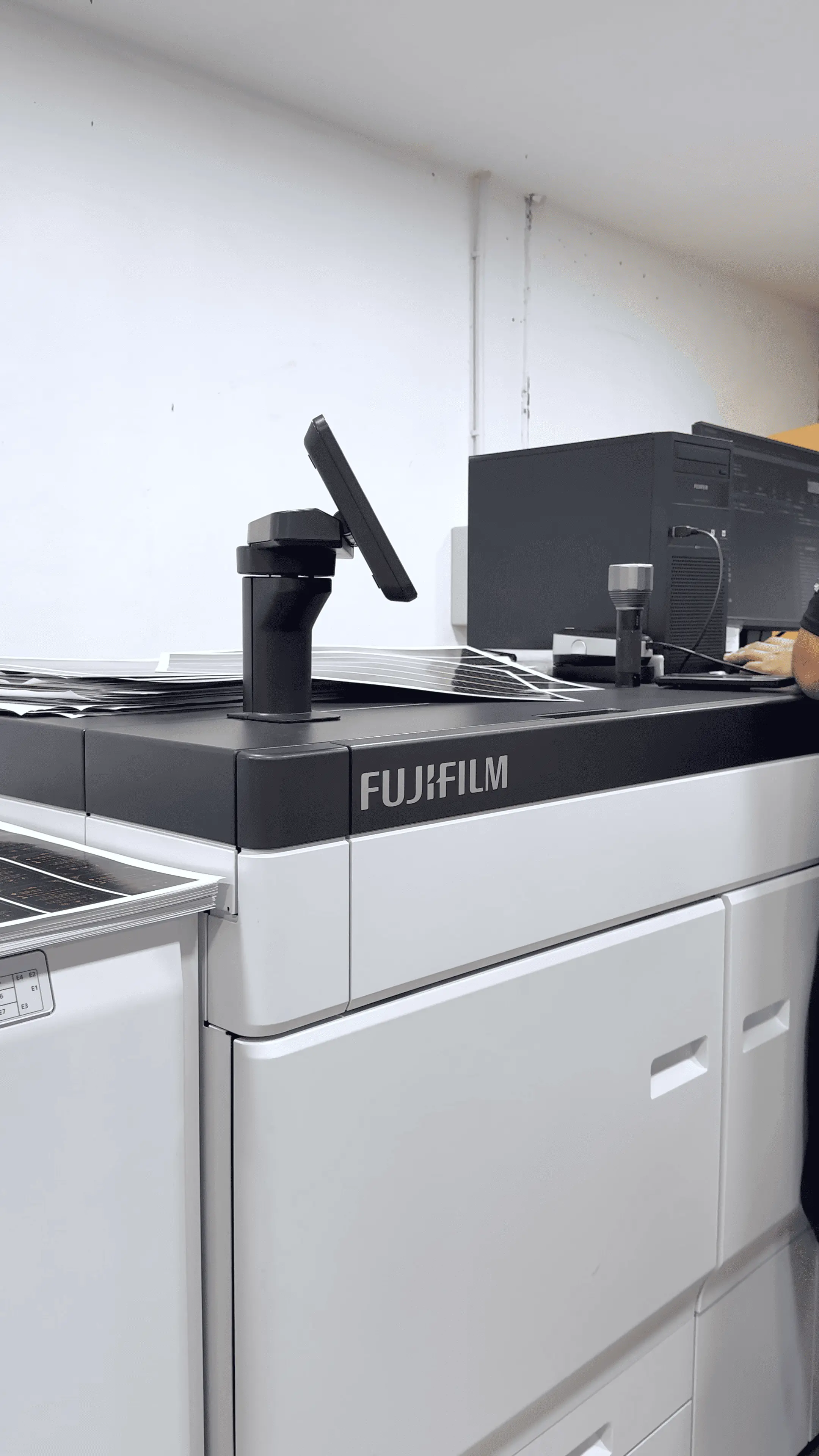 เครื่องพิมพ์ดิจิทัลสำหรับผลิตสติกเกอร์ FastPrint